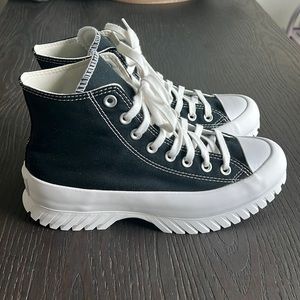 NWOB Chuck Taylor Black All Star Lugged 2.0 High Top Sneakers 8.5 W 6.5 M